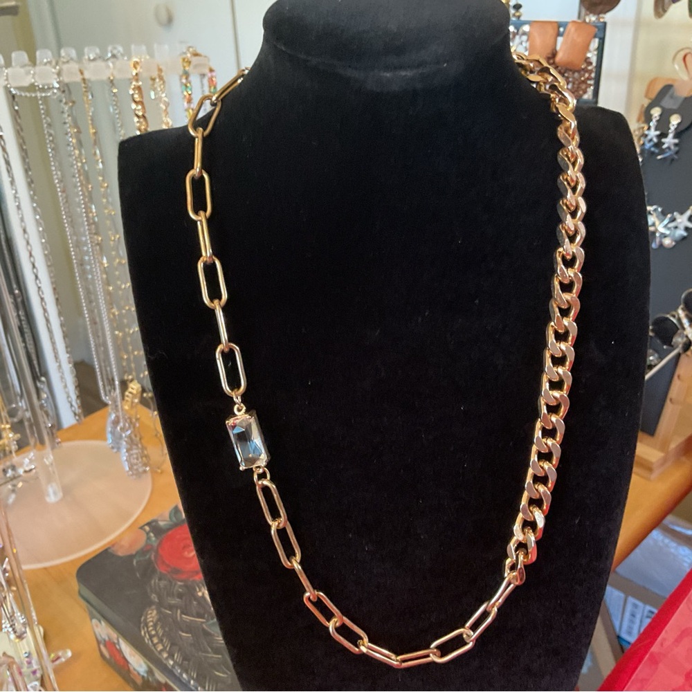 Pretty Goldtone Necklace with cubic zirconia, NWOT